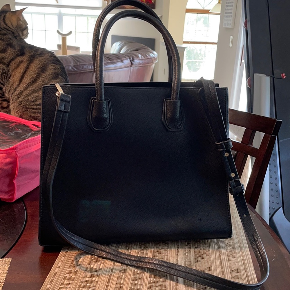 Black Dasein leather shoulder bag. Brand new.